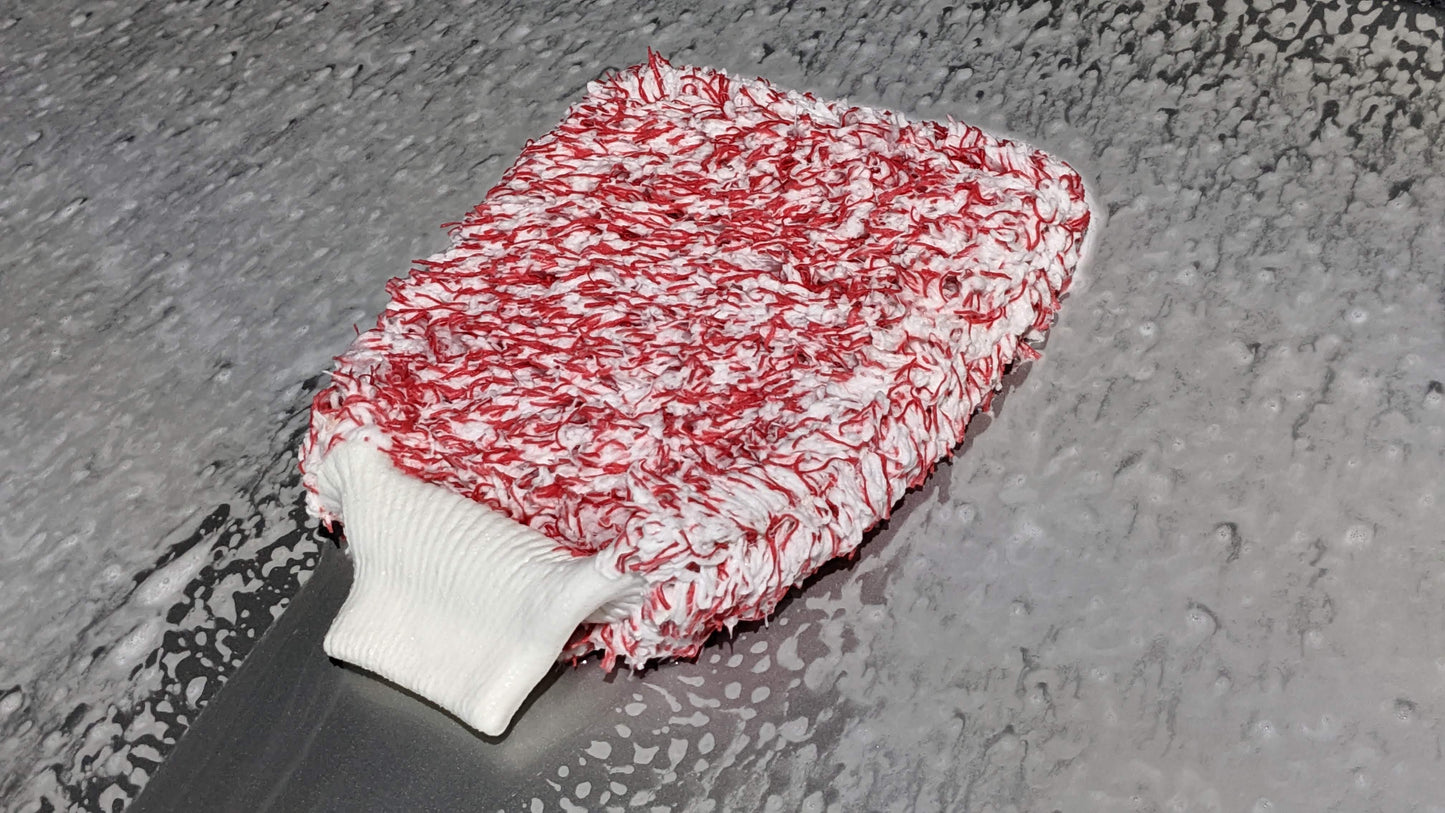 Ultra Soft Red Wash Mitt